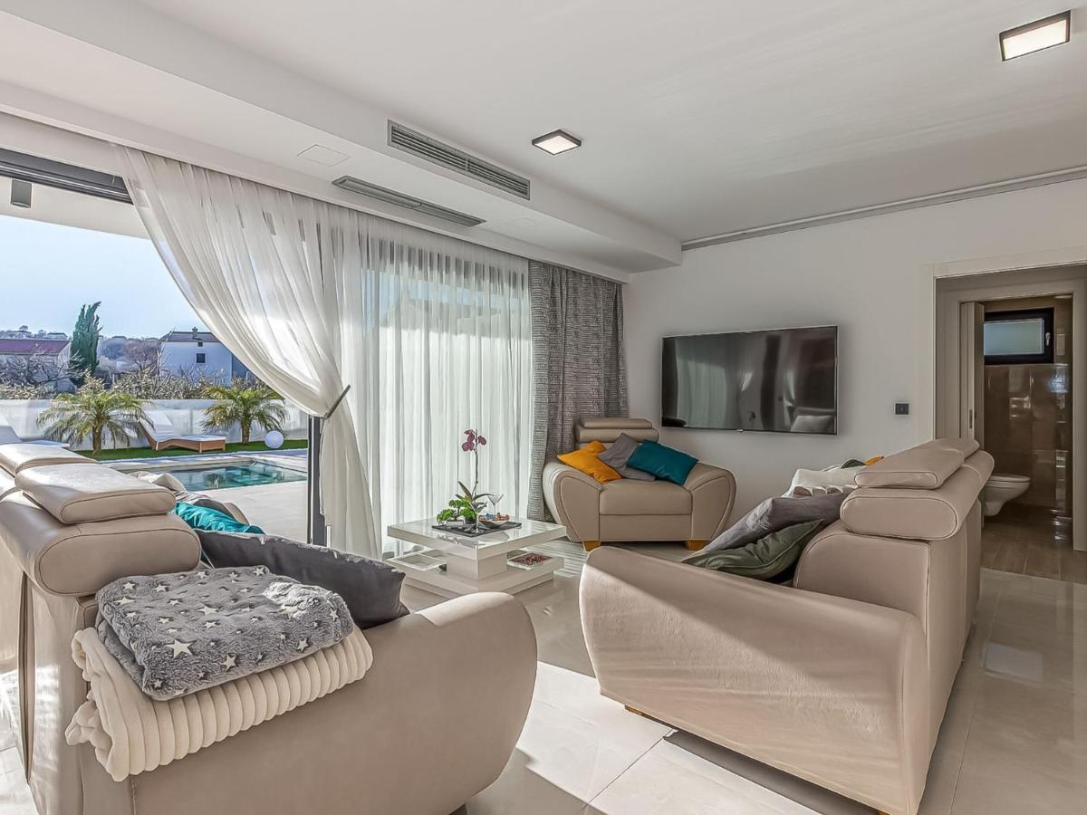 Villa Milly Vrh (Krk) Exterior foto